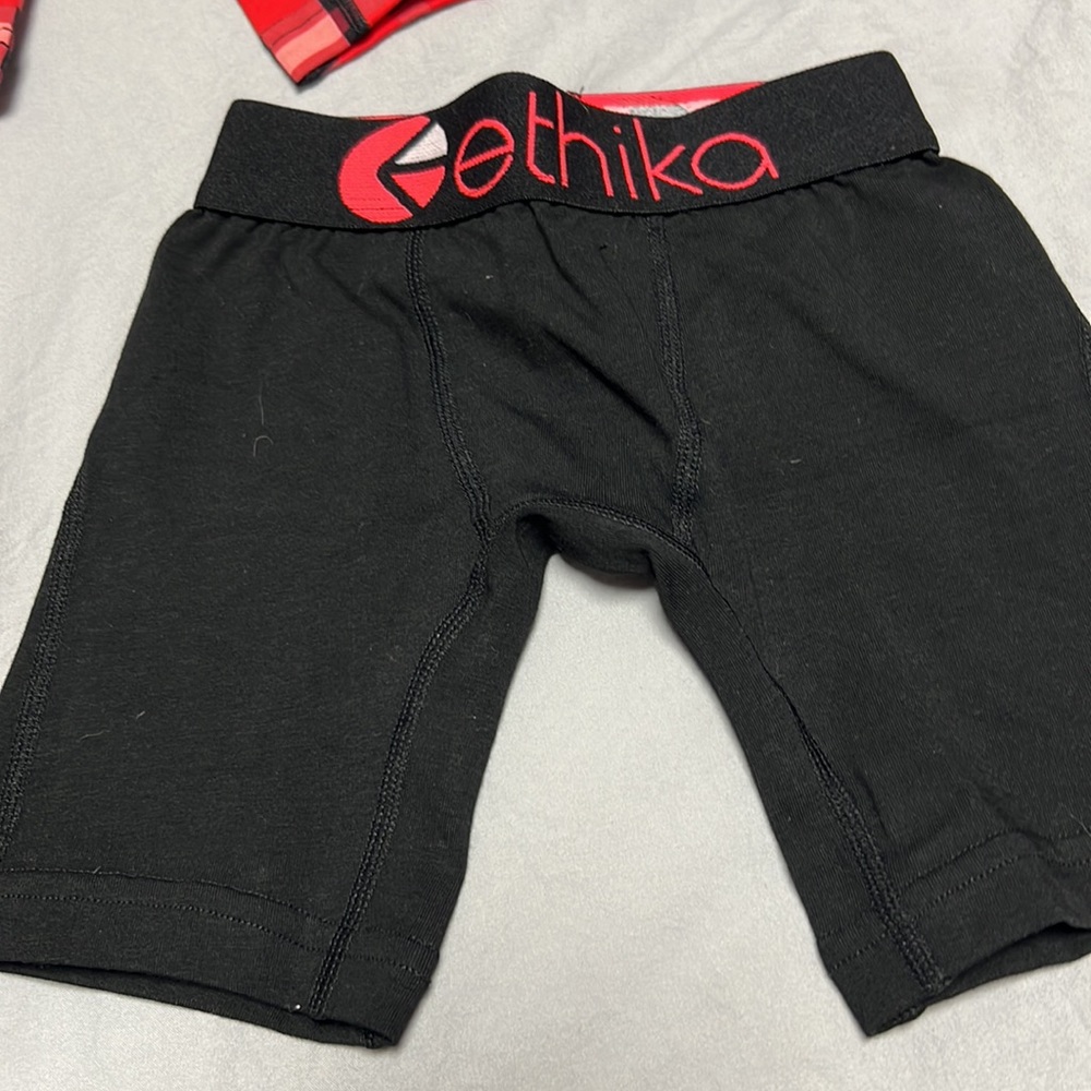 ‎Ethika - Picture 2 of 8